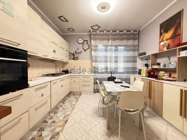 Appartamento in vendita di 100 m² in Via camillo benso