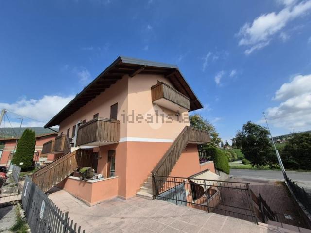 Appartamento in vendita di 100 m² in Via Camona, 6