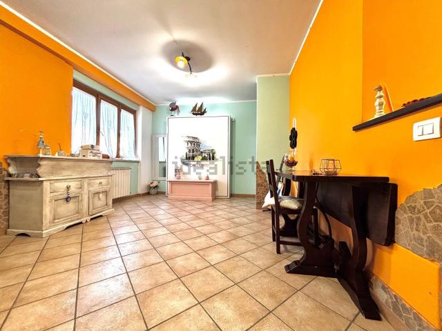 Appartamento in vendita di 100 m² in Via Caracalla, 6