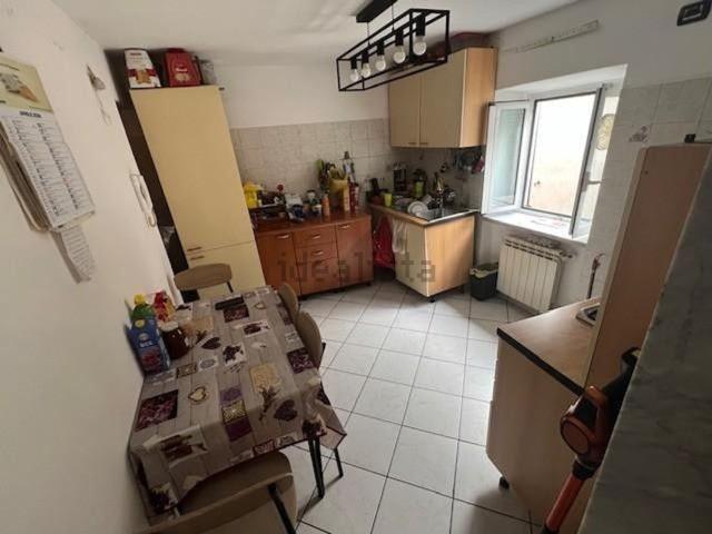 Appartamento in vendita di 100 m² in Via Carlo Pisacane, 10