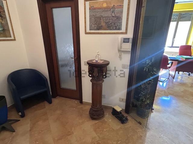 Appartamento in vendita di 100 m² in Piazza Monte Grappa
