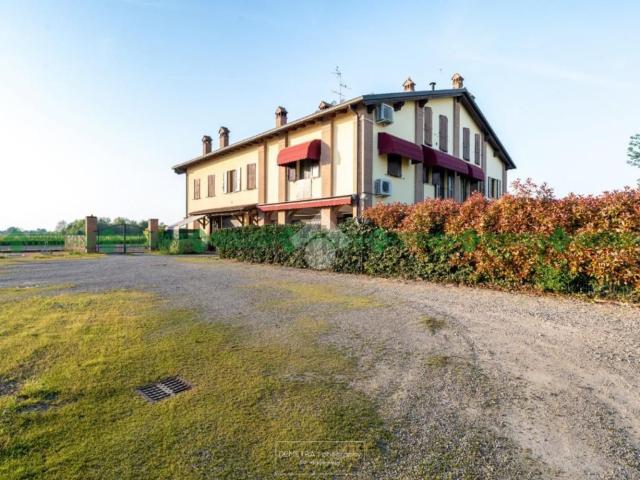 Appartamento in vendita di 100 m² in Via Castello, 10