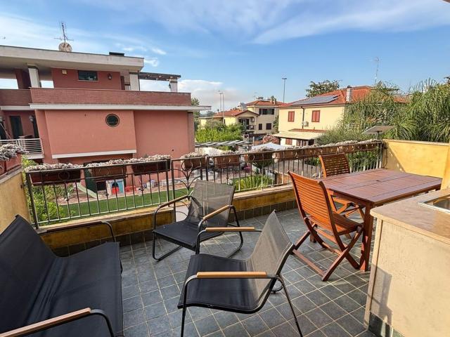 Appartamento in vendita di 100 m² in Via Cinqueterre, 39