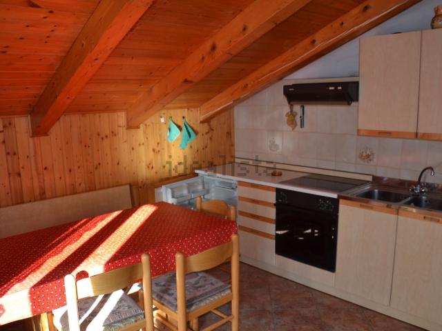 Appartamento in vendita di 100 m² in Via Cisar