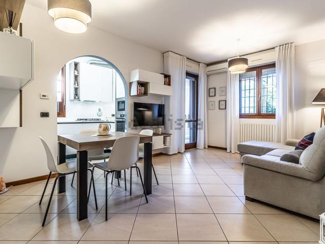 Appartamento in vendita di 100 m² in Via Cleto Tomba, 1