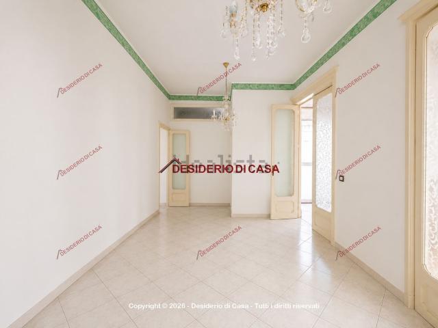 Appartamento in vendita di 100 m² in Via Cristoforo Colombo, 23