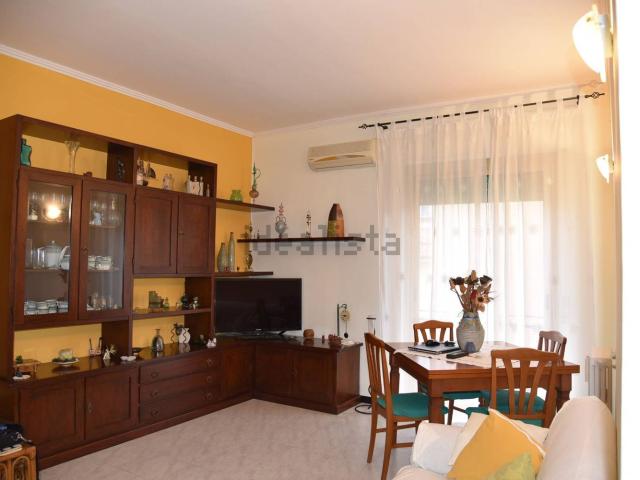Appartamento in vendita di 100 m² in Via Cristoforo Colombo, 325