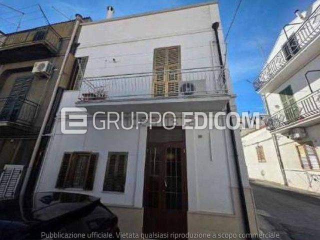 Appartamento in vendita di 100 m² in Via Cristoforo Colombo