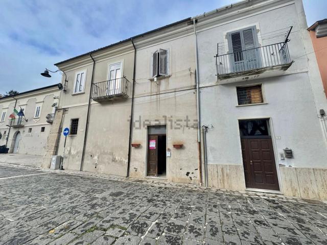 Appartamento in vendita di 100 m² in Via Crocefisso