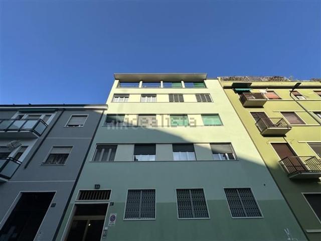 Appartamento in vendita di 100 m² in Via Curio Dentato
