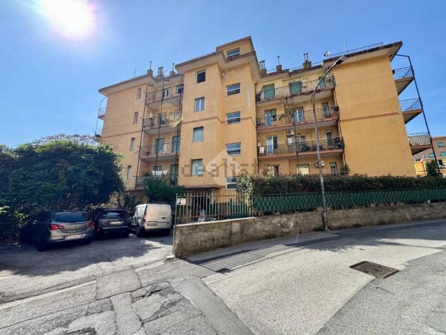 Appartamento in vendita di 100 m² in Via Antonietta Massuccone Mazzini, 6