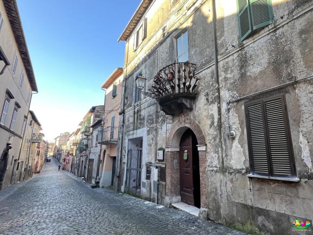 Appartamento in vendita di 100 m² in Via Antonio Gramsci, 1
