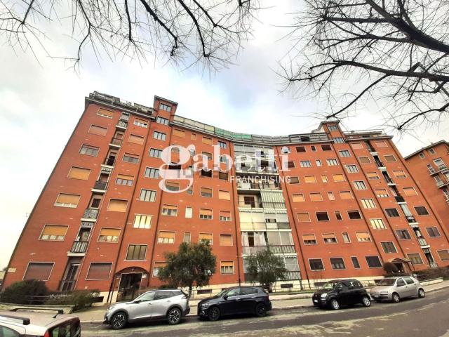 Appartamento in vendita di 100 m² in Via Andrea Paris, 22