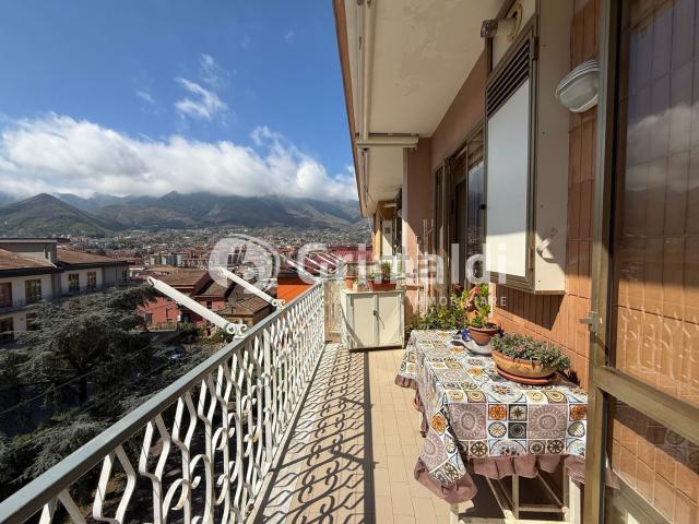 Appartamento in vendita di 100 m² in Via Aniello Salsano, 33