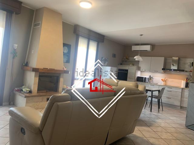 Appartamento in vendita di 100 m² in Via Abbazia