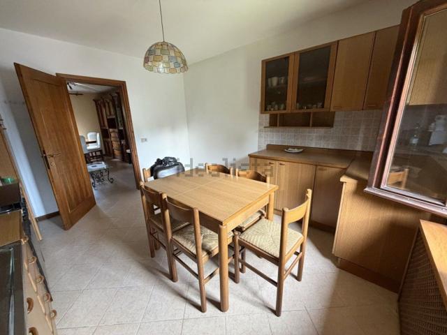 Appartamento in vendita di 100 m² in Via Accopè Fratte