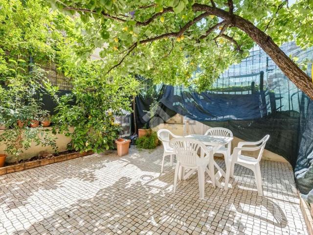 Appartamento in vendita di 100 m² in Via Achille Grandi