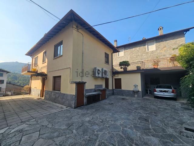Appartamento in vendita di 100 m² in Via Adamello