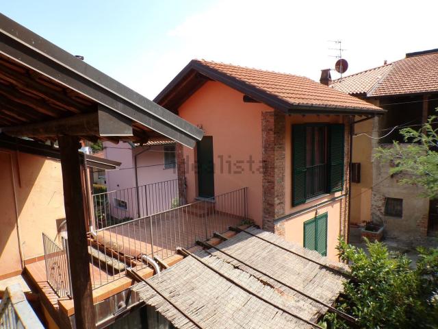 Appartamento in vendita di 100 m² in Via Ai Monti
