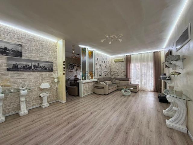 Appartamento in vendita di 100 m² in Via Aielli