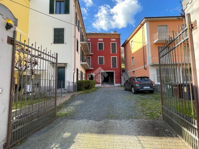 Appartamento in vendita di 100 m² in Via Alba, 142