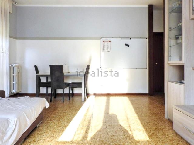 Appartamento in vendita di 100 m² in Via Alcide De Gasperi, 153