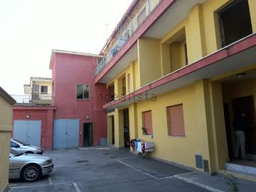 Appartamento in vendita di 100 m² in Via Alcide De Gasperi, 1