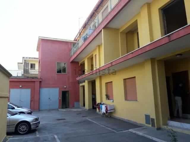 Appartamento in vendita di 100 m² in Via Alcide De Gasperi, 1