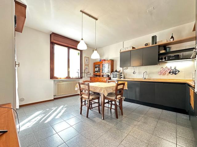 Appartamento in vendita di 100 m² in Via Aldo Camporese