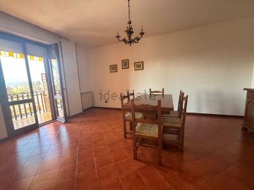 Appartamento in vendita di 100 m² in Via Aldo Moro