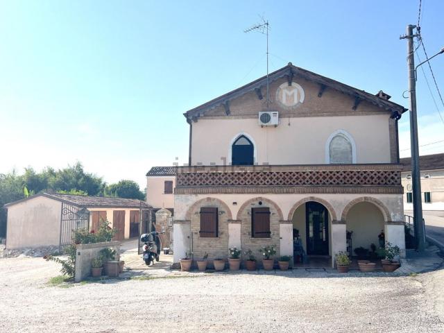 Appartamento in vendita di 100 m² in Via Alessandro Manzoni