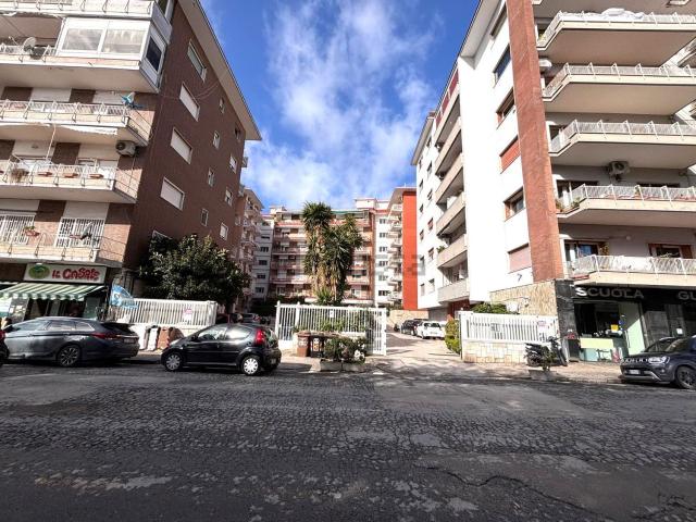 Appartamento in vendita di 100 m² in Via Alessandro Manzoni, 212