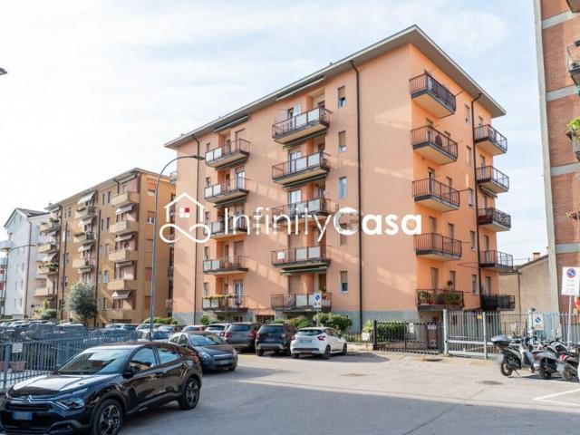 Appartamento in vendita di 100 m² in Via Alessandro Poerio