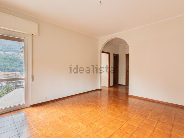 Appartamento in vendita di 100 m² in Via alle Cave, 7