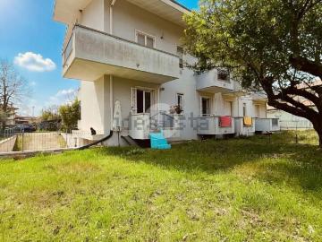 Appartamento in vendita di 100 m² in Via Arturo Toscanini, 9