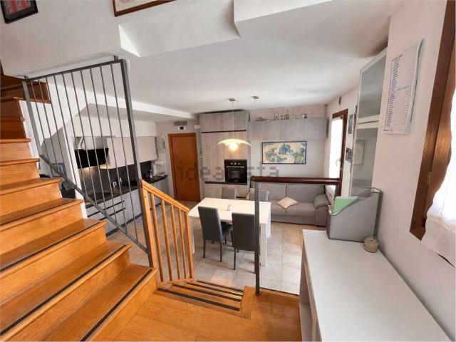 Appartamento in vendita di 124 m² in Via Arcol, 5