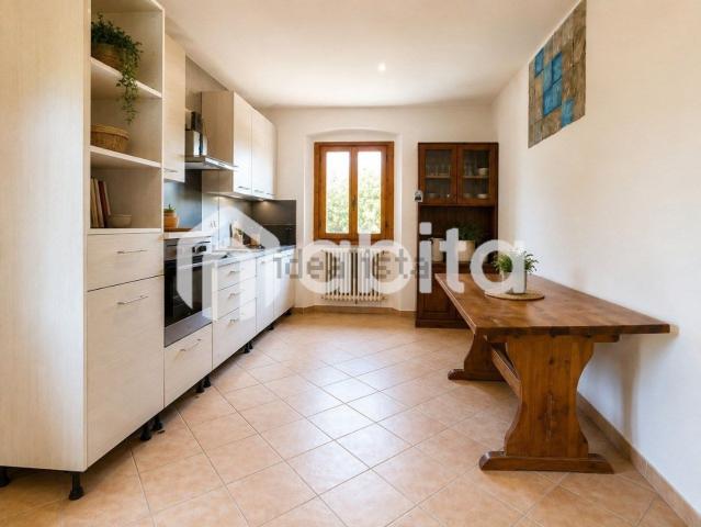 Appartamento in vendita di 100 m² in Via Aretina
