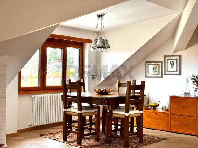 Appartamento in vendita di 100 m² in Via Attilio Verdirosi, 30
