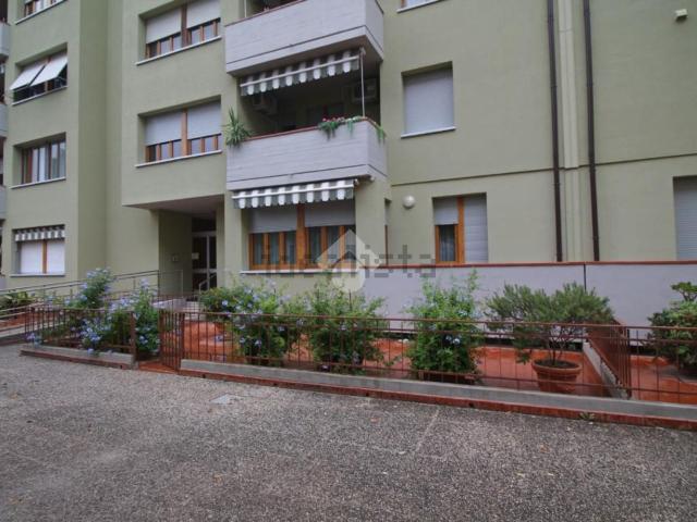 Appartamento in vendita di 100 m² in Via Augusto Righi, 42