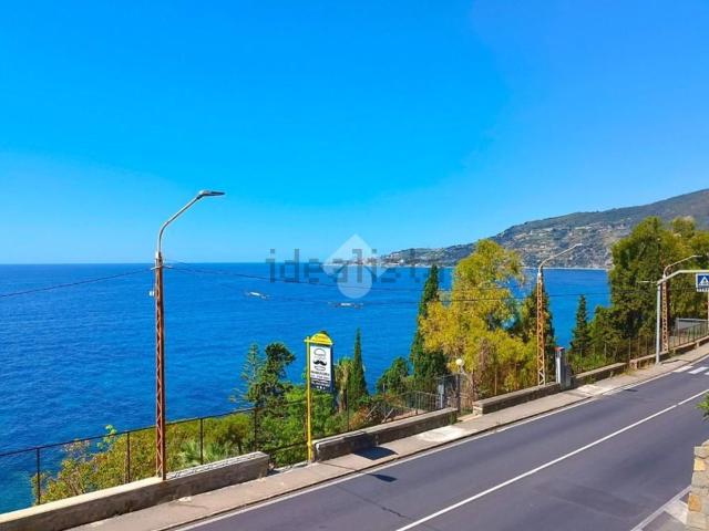 Appartamento in vendita di 100 m² in Via Aurelia Levante, 19