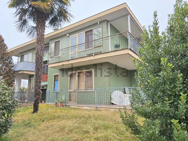 Appartamento in vendita di 100 m² in Via Borgovecchio, 14