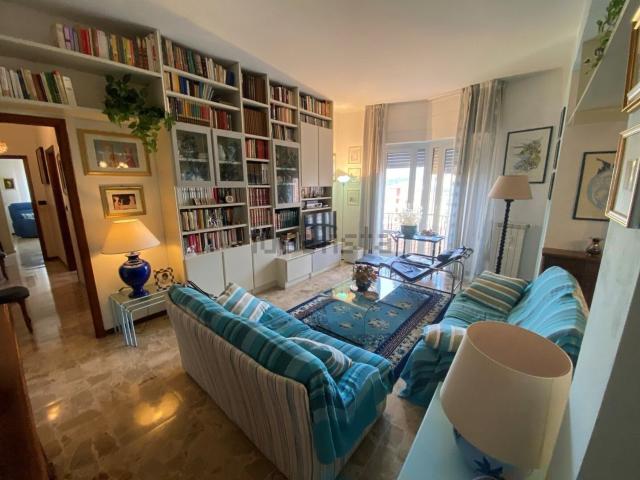 Appartamento in vendita di 100 m² in Via Banzola, 153