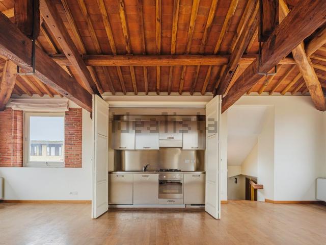 Appartamento in vendita di 100 m² in Via Beccheria, 35