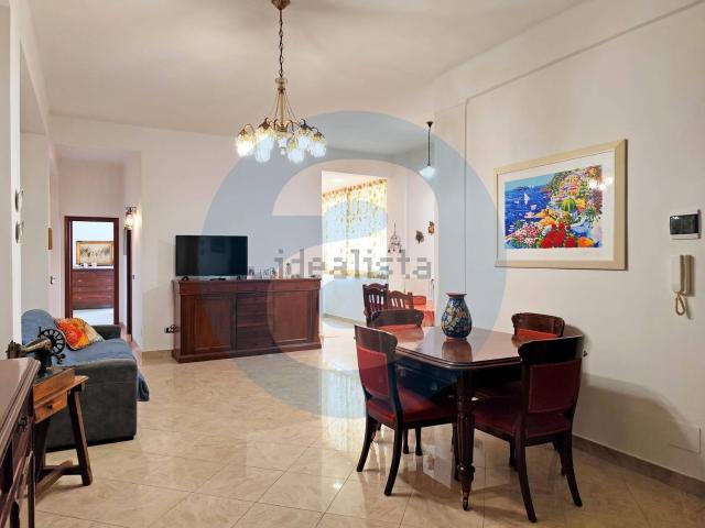 Appartamento in vendita di 100 m² in Via Brigata Regina, 83