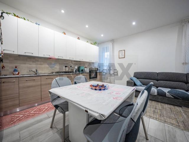 Appartamento in vendita di 100 m² in Via G. Zappaterra, 152