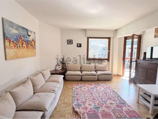 Appartamento in vendita di 100 m² in Via G. F. Medail, 55
