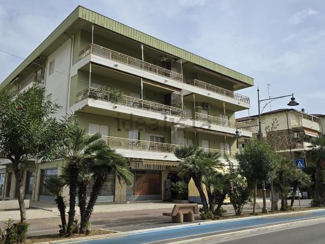 Appartamento in vendita di 100 m² in Via G. Garibaldi, 48
