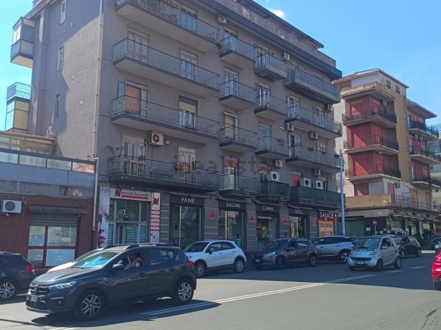 Appartamento in vendita di 100 m² in Via Galileo Ferraris, 1