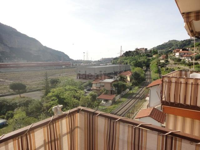 Appartamento in vendita di 100 m² in Via Gallardi, 154