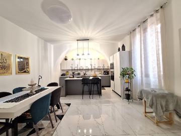 Appartamento in vendita di 100 m² in Via Generale Luigi Parisi